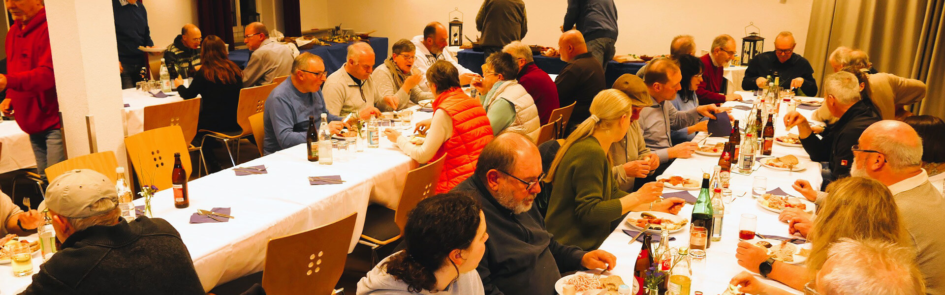 Die VAB hat zu einem zünftigen Kutscher-Vesper eingeladen.